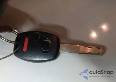 2005 Honda Odyssey Lx from USA, damaged, VIN 5FNRL38215B076437